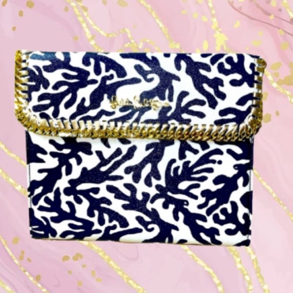 Lilly Pulitzer chain link iPad Tablet Case Treasure, Blue, White & Gold - Picture 1 of 10
